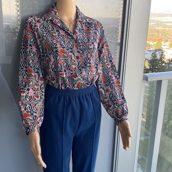 Vintage Patterned Shirt - Picture 5 of 13